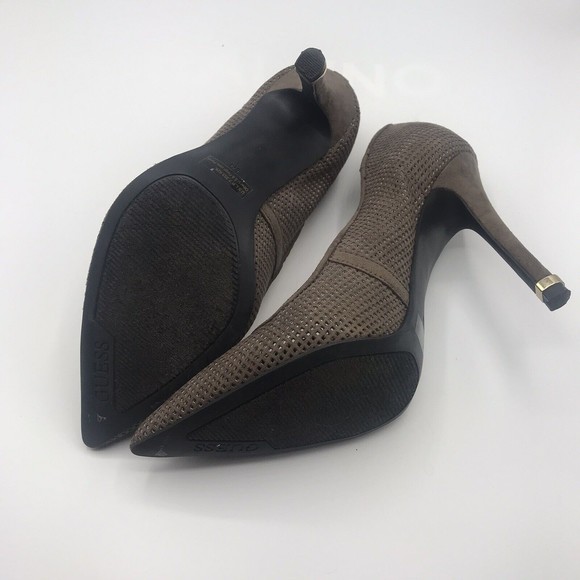 Guess Women's Classic Trace Pumps in Taupe Size 6M - Picture 8 of 9